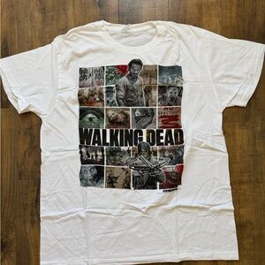 Walking Dead White Short Sleeve Tee with Graphic Design